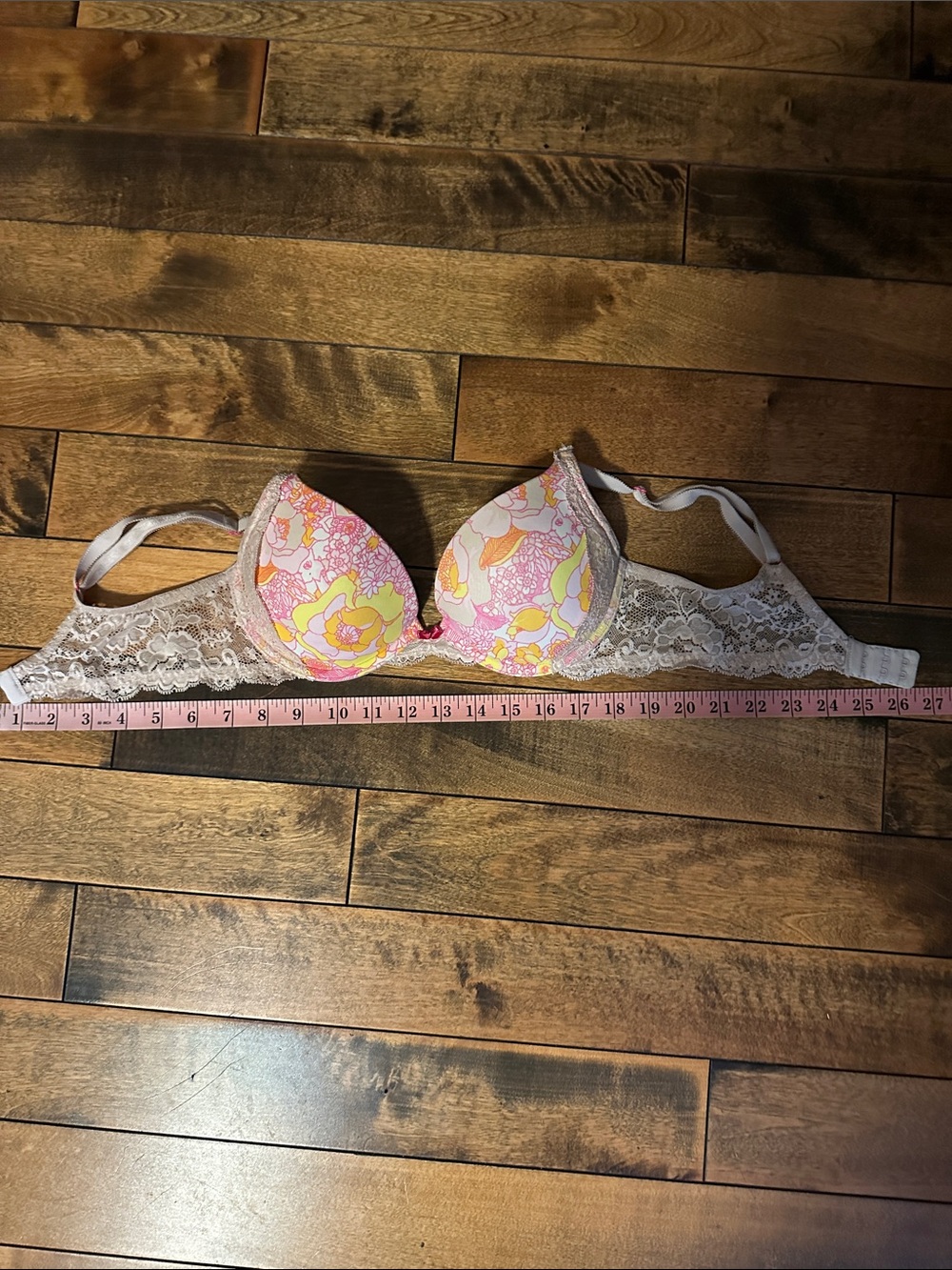 Victoria’s Secret Floral Lace Underwire T-Shirt Bra